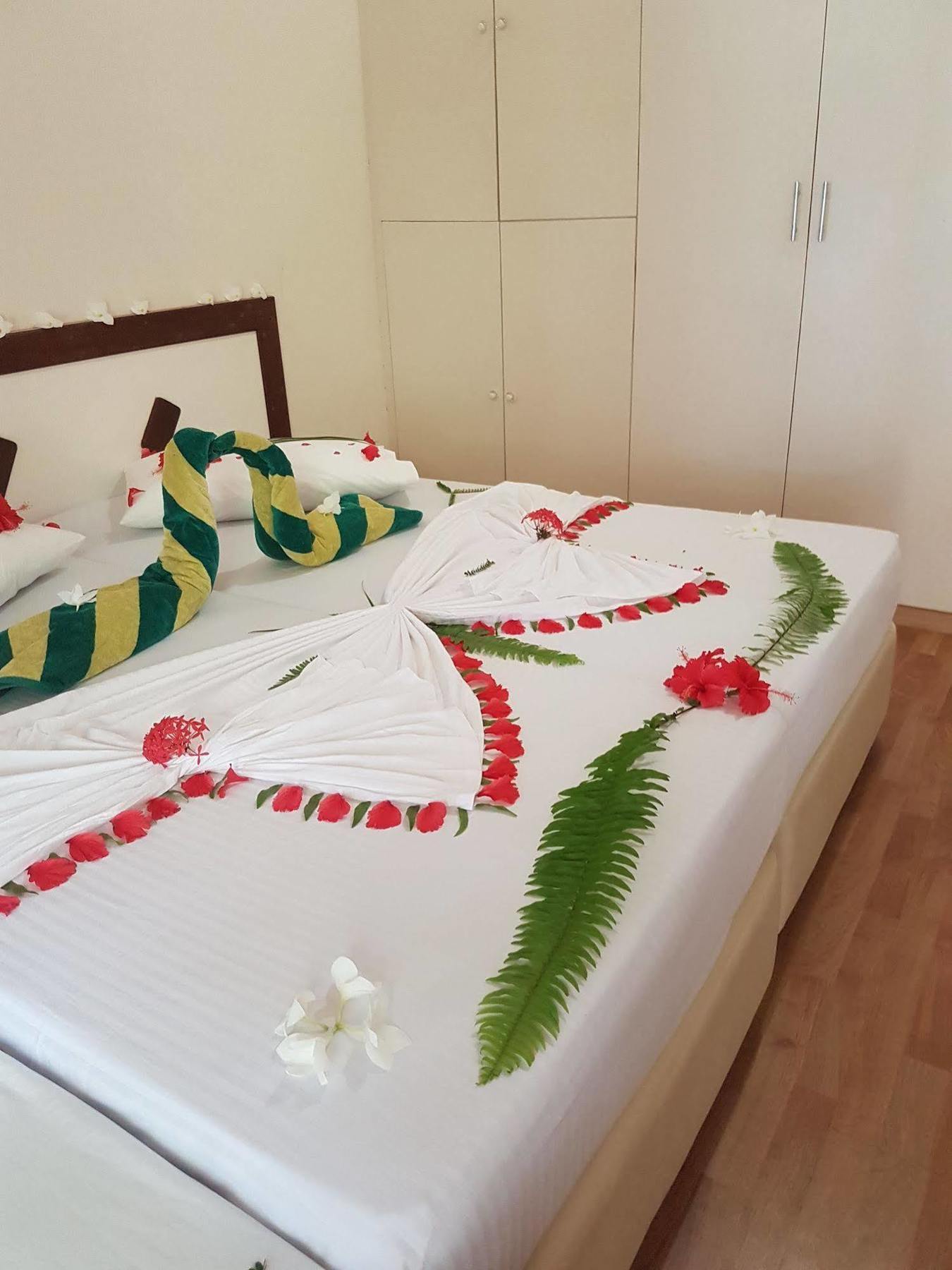Fulidhoo La Perla Guest House ภายนอก รูปภาพ