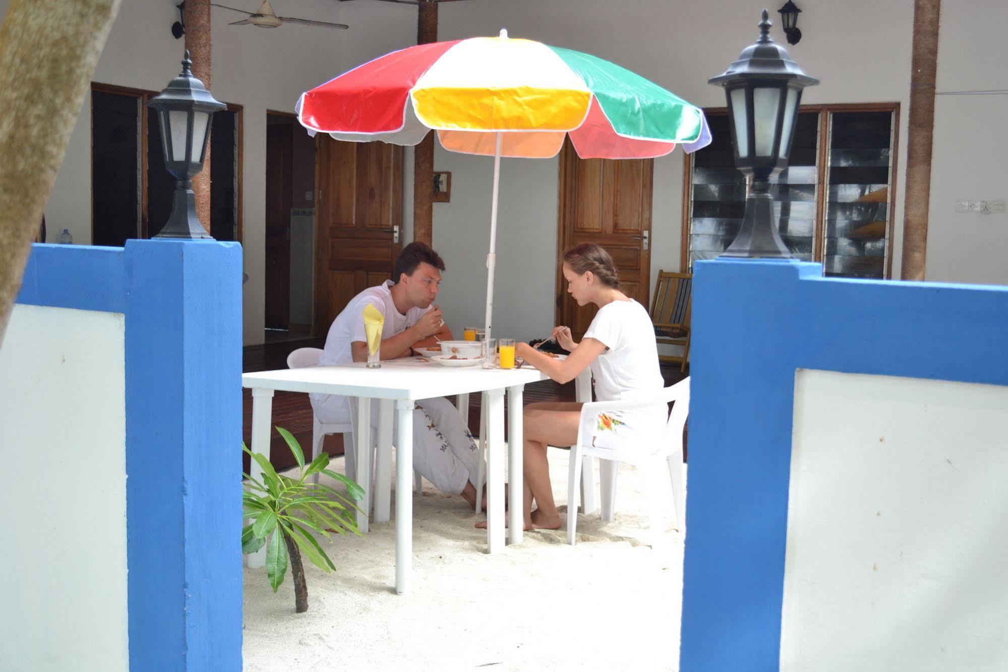 Fulidhoo La Perla Guest House ภายนอก รูปภาพ